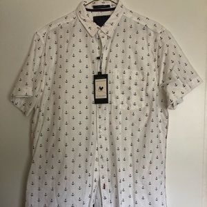 On The Road Men’s Button Down T-shirt -NWT